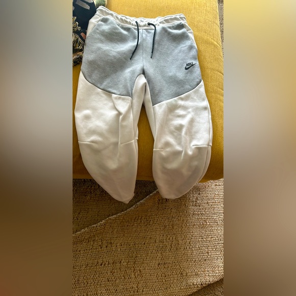 Rare white black and grey Nike tech